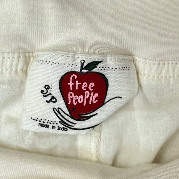 FREE PEOPLE BEADED MINI SKIRT SCALLOPED HEM WOMEN SIZE SMALL - Picture 6 of 10